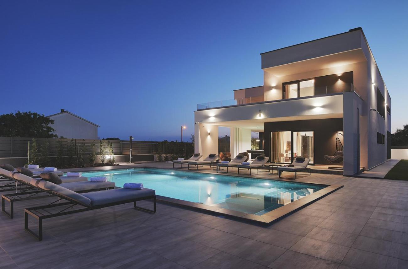 Villa Ula In Pula With Heated Pool And Sauna 외부 사진