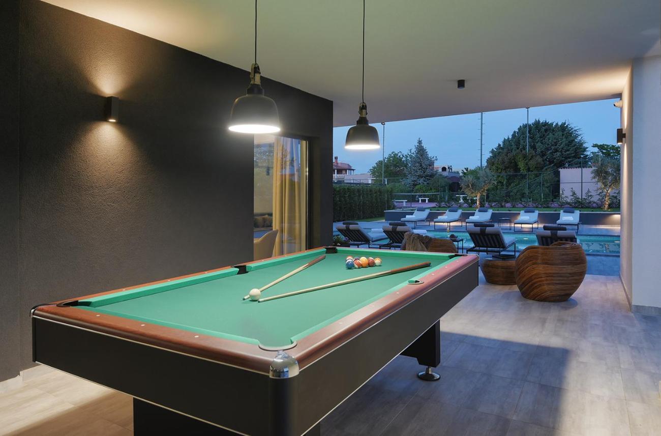 Villa Ula In Pula With Heated Pool And Sauna 외부 사진