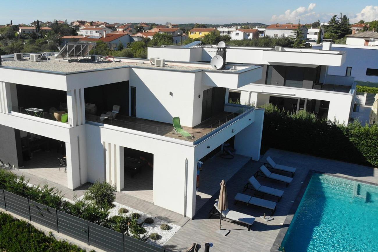 Villa Ula In Pula With Heated Pool And Sauna 외부 사진